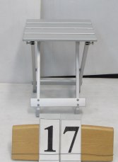 折りたたみイス　【17】